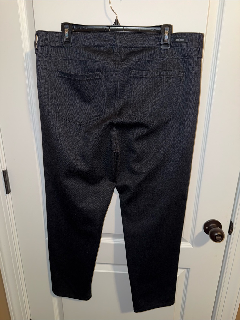 Liverpool Black Cropped Straight-Leg Pants - Picture 3 of 4